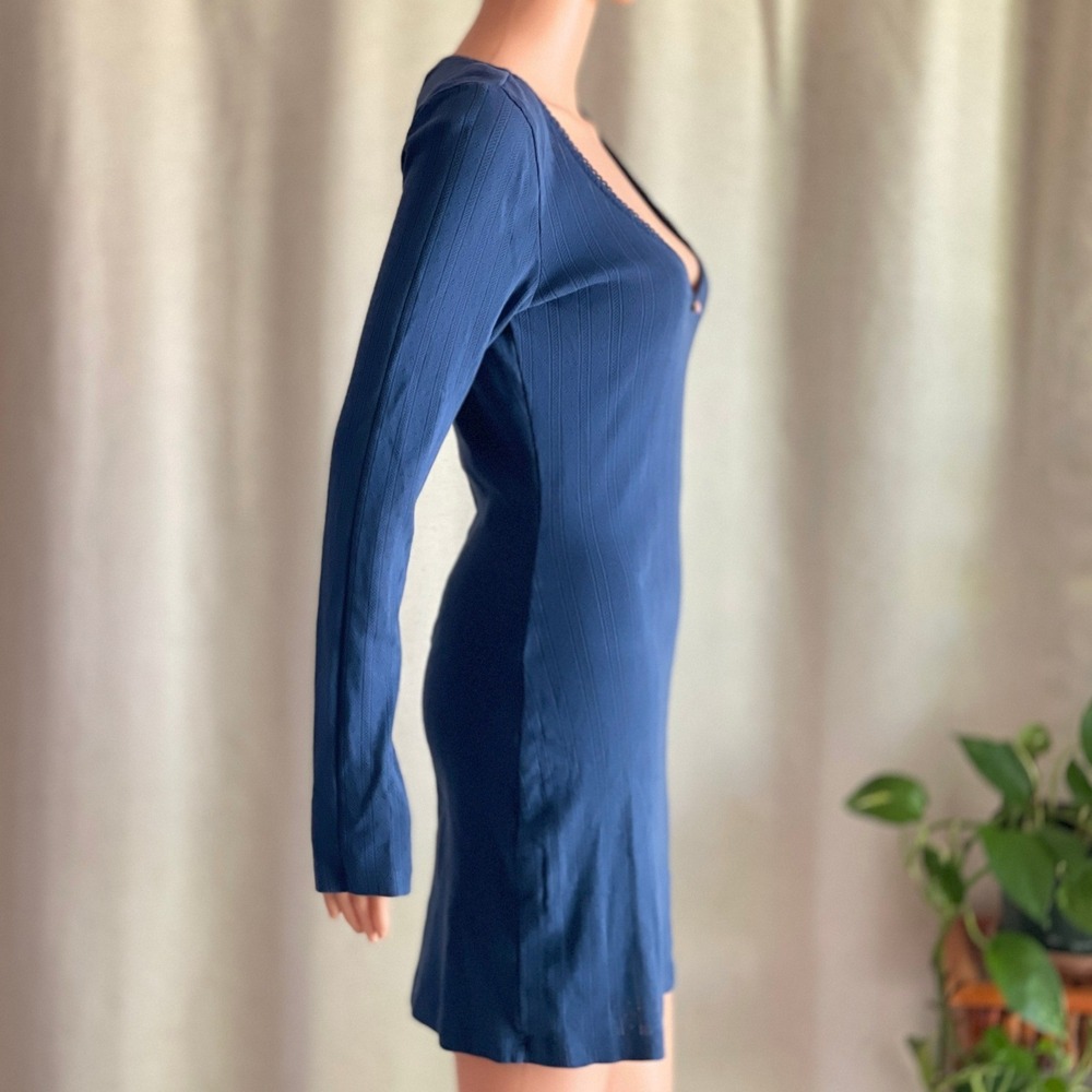 ASOS DESIGN Blue Ribbed Long Sleeve Mini Dress Rosebud Lace Trim Coquette Size 4 - Picture 3 of 6